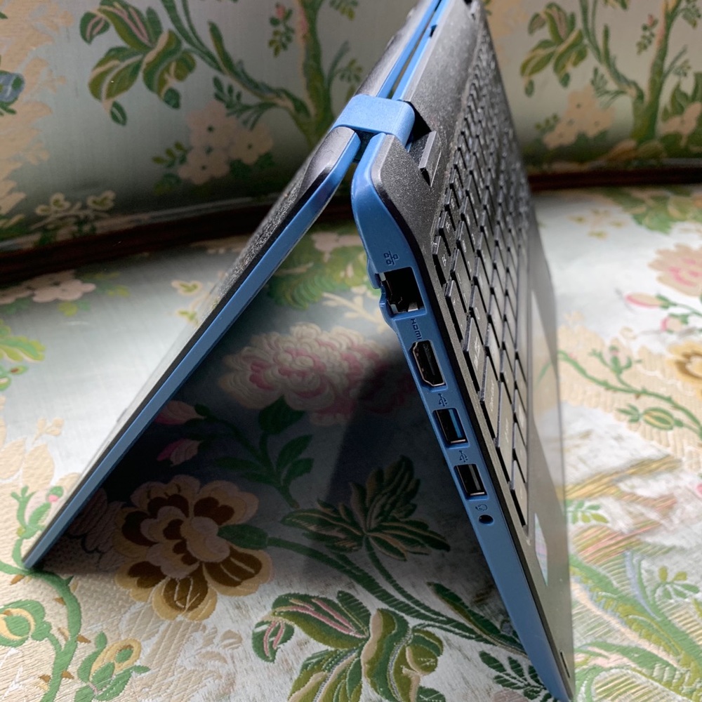 Multi-use PC tablet - Picture 4 of 5